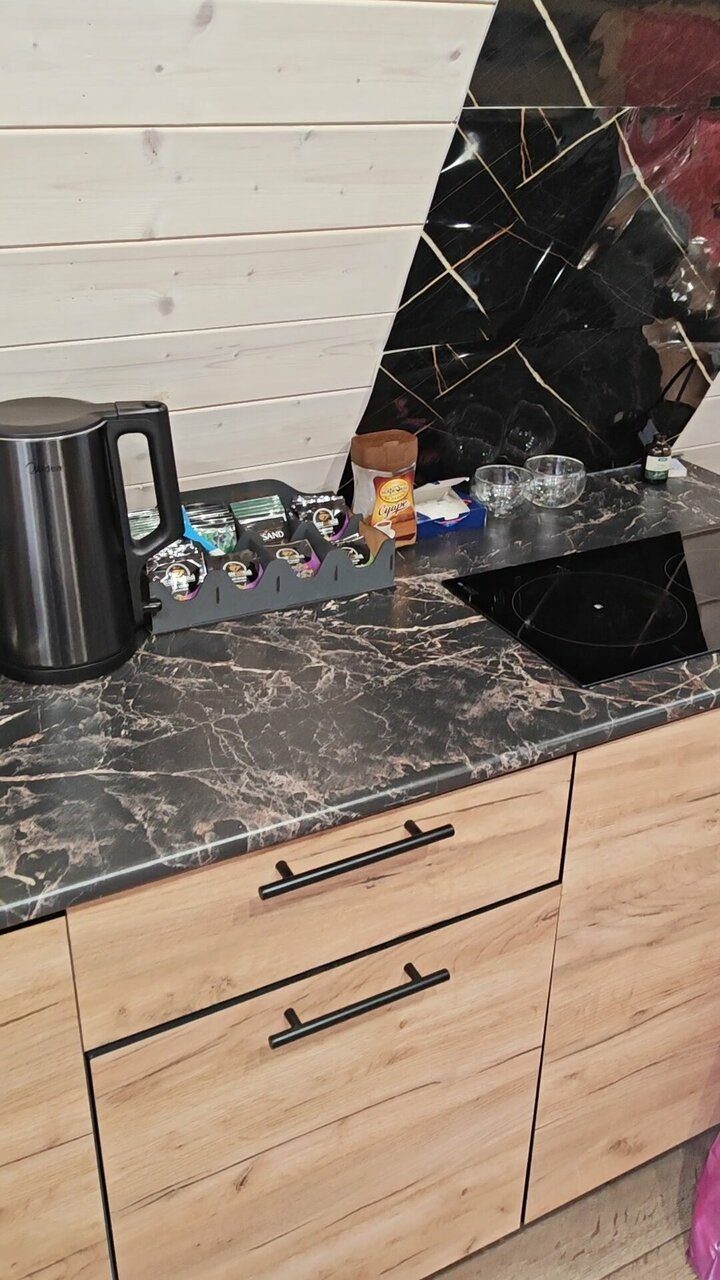 Кухонная зона в домике